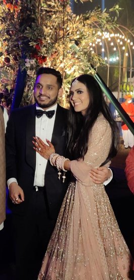 Aditi Singh Sister Wedding: कांग्रेस के टिकट पर विधानसभा पहुंचने वालीं चर्चित युवा विधायक अदिति सिंह के घर में शहनाई बजी हैं। मौका था उनकी छोटी बहन की शादी का।  