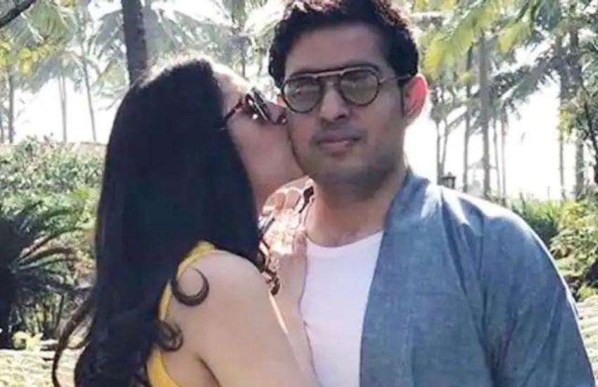 बता दें कि शादी के डेढ़ साल बाद आकाश और श्लोका बेटे पृथ्वी के पेरेंट्स थी बन गए।