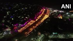 टीवी डिबेट में बसपा नेता ने भाजपा पर कसा तंज, कहा – दीप तले अंधेरा है