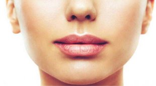 Blackness of lips in winter season try this one home remedies.