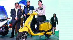 बजट में लॉन्च हुई Darwin की तीन Electric Scooter, एक बार चार्ज करने पर देगी 120 km तक की रेंज