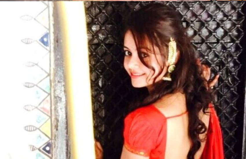 देवोलीना भट्टाचार्या ने जीबीएमई स्कूल शिवसागर से कॉमर्स में ग्रेजुएशन किया है। Photos: Social Media