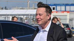 एलन मस्क ने मान ली ट्विटर यूजर्स की सलाह, इलेक्ट्रिक कार कंपनी के 10 फीसदी शेयर बेचे, जुटाए इतने करोड़ रुपये