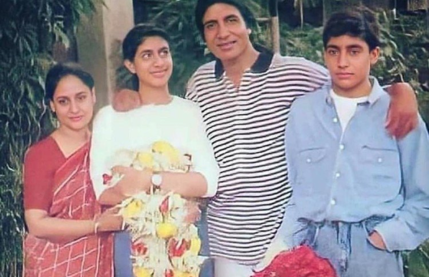 या ने बेटी की बात को गंभीरता से लिया और फिर उन्होंने फिल्मों से मुंह मोड़ लिया। अपनी बेटी के कहने पर जया ने अभिनय छोड़ दिया और केवल अपने बच्चों और परिवार पर ध्यान केंद्रित किया।