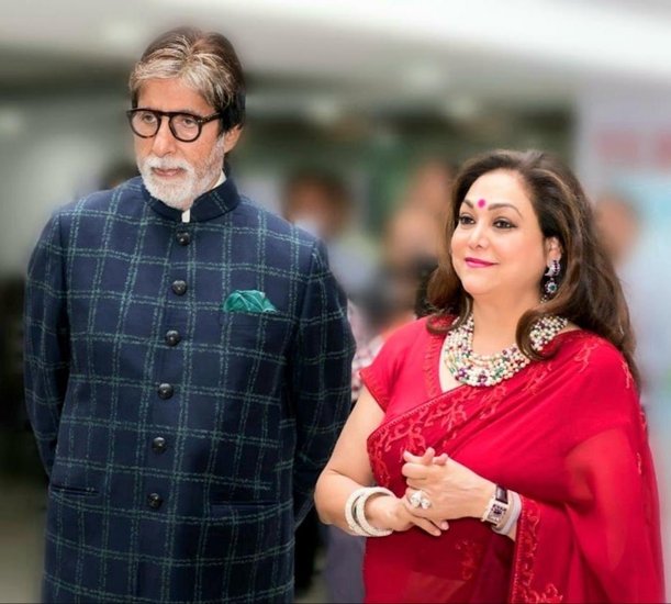 टीना अंबानी परिवार की बहू बनने से पहले बॉलीवुड एक्ट्रेस थीं।