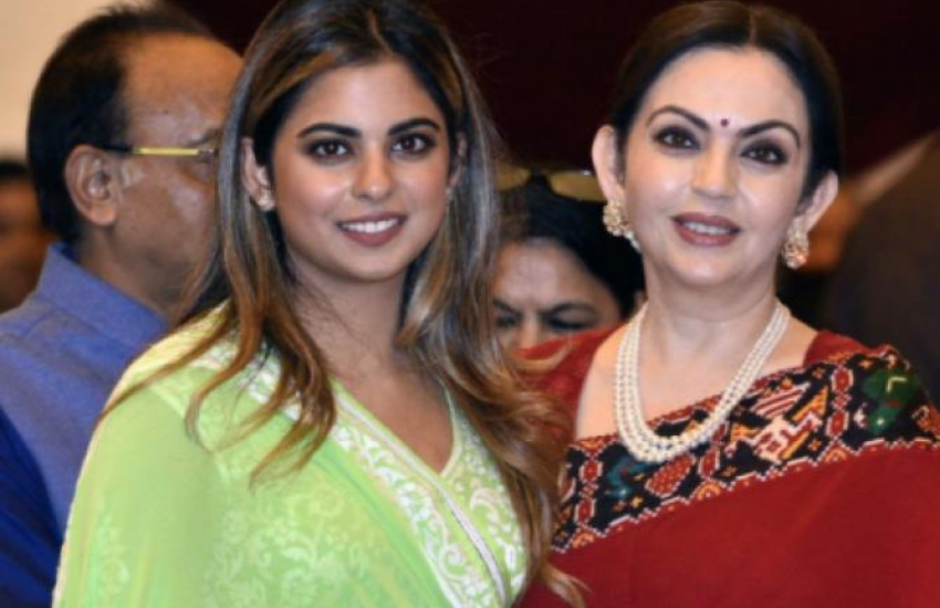 बता दें कि मुकेश और नीता अंबानी के तीन बच्चे हैं। बता दें कि उनके छोटे बेटे अनंत अंबानी हैं।