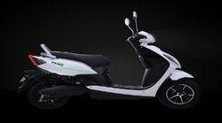 सिंगल चार्ज में इस स्कूटर से तय कर सकते हैं 120Km तक का लंबा सफर, 80 हजार से कम है दाम; जानें- PURE की Etrance Neo के फीचर्स