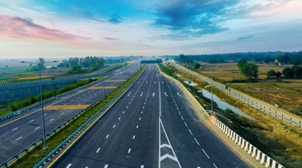 उद्घाटन के लिए तैयार 341 किमी लंबा पूर्वांचल एक्सप्रेसवे। (Photo Source: Social Media)