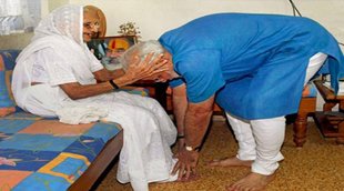 दुनिया मेरे आगे