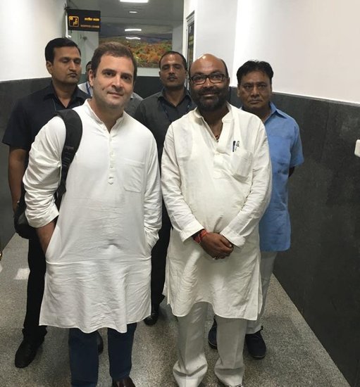 कांग्रेस के यूपी प्रदेश अध्यक्ष और कुशीनगर की तमकुही राज विधानसभा सीट से विधायक अजय कुमार लल्लू यूपी के सबसे गरीब विधायक हैं। उन्होंने अपनी संपत्ति 3 लाख 29 हजार रुपए बताई थी।