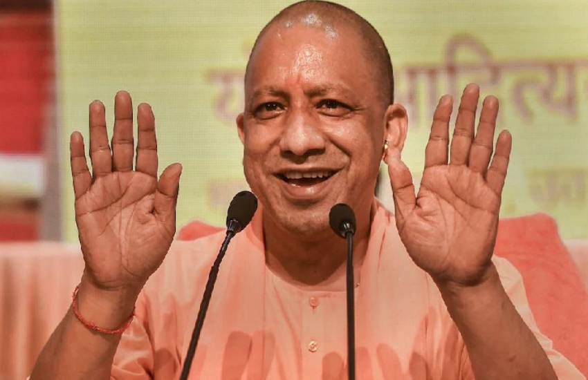 अभियान के कार्य में कई बार देर हो जाती थी और एक दिन काफी देर हो गई तो वह मंच के दफ्तर में ही सो गए। इसे भी पढ़ें- योगी आदित्यनाथ की राजनीति में एंट्री की वजह बना था एक झगड़ा, ऐसे मिला था पॉलिटिक्स के एंग्री मैन का टैग