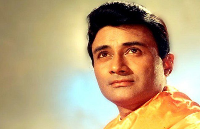 देव ने तब टैड से कह दिया था कि वह गाइड करेंगे तो वहीदा के साथ वरना ये फिल्म छोड़ देंगे और ये फिल्म चेतन आंनद और टैड के साझे में बन रही थीं।