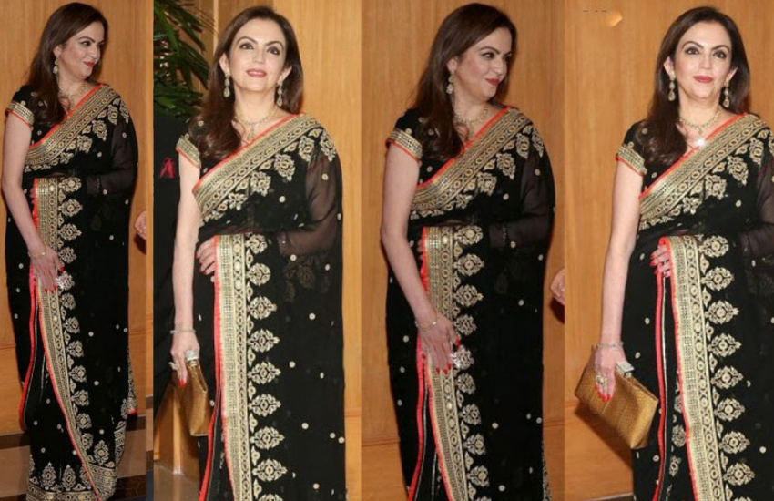 नीता अंबानी गोटा और बनारसी साड़ी की भी शौकीन हैं।