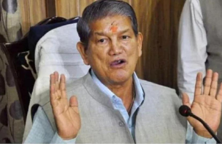 उत्तराखंड के सीएम रहे हरिश रावत भी एक दिन के सीएम बने थे। असल में 18 मार्च 2016 को कांग्रेस के 9 विधायकों ने बगावत करने के बाद कांग्रेस सरकार अल्पमत में आ गई थी तब राज्यपाल ने राष्ट्रपति शासन की सिफारिश की थी लेकिन हाई कोर्ट ने 21 अप्रैल को राष्ट्रपति शासन हटा दिया और हरीश रावत एक बार फिर से मुख्यमंत्री बन गए लेकिन अगले ही दिन सुप्रीम कोर्ट ने नैनीताल हाई कोर्ट के फैसले को सही न बताते हुए राष्ट्रपति शासन लगा दिया था। इसके साथ ही एक बार फिर राज्य में राष्ट्रपति शासन लग गया और हरीश रावत एक दिन के मुख्यमंत्री साबित हुए