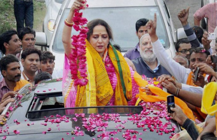 हेमा मालिनी एक्टिंग से जो भी समय मिलता है अपने डांसिंग और शौक को पूरा करने में बीताती हैं।