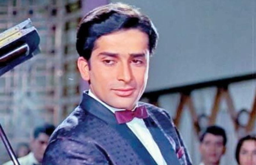 नीतू सिंह ने उनके साथ ‘दीवार’, 'काला पानी', 'दूसरा आदमी', 'कभी-कभी' ‘हीरालाल-पन्नालाल’ और ‘काला-पत्थर’ जैसी फिल्मों में अदाकारी दिखाई।