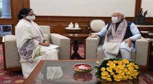 WB CM Mamata Banerjee Meets PM Narendra Modi