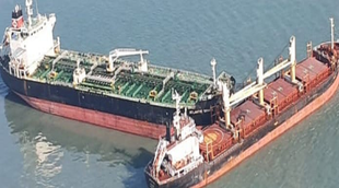 cargo ships collide, Gulf of Kutch