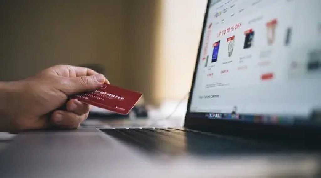 अगर आप भी नहीं होना चाहते Cyber Crime के शिकार, तो जानिए खाते में अपने पैसे को कैसे रखें सेफ? (File Photo)