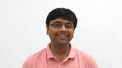 IIM ग्रेजुएट ने मोटी तनख्वाह वाली नौकरी छोड़ शुरू की UPSC की तैयारी, दूसरे प्रयास में ही बन गए IAS