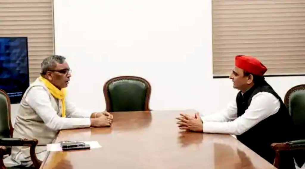 OP Rajbhar, Akhilesh yadav