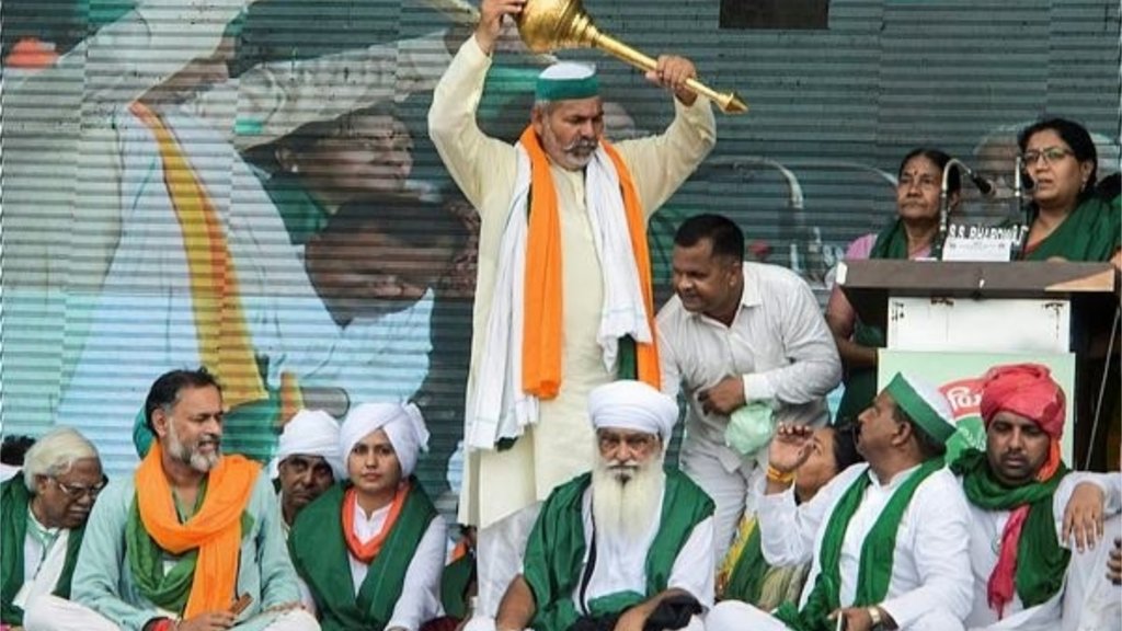 प्रधानमंत्री मोदी ने शुक्रवार को तीनों कृषि कानूनों को वापस लेने की घोषणा की (फोटो : पीटीआई)