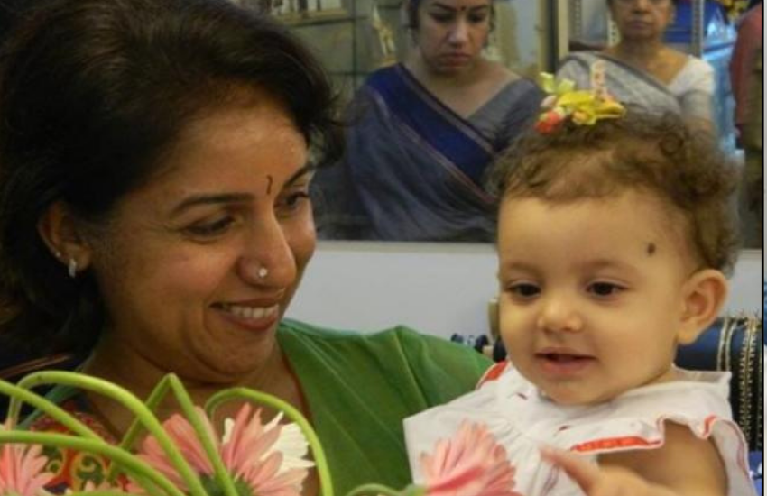रेवती ने उस समय लाइमलाइट में आ गईं जब उन्होंने अपने 48वें जन्मदिन के मौके पर अपनी बेटी संग एक तस्वीर शेयर करते हुए बताया था कि, वह मां बन गई हैं। 