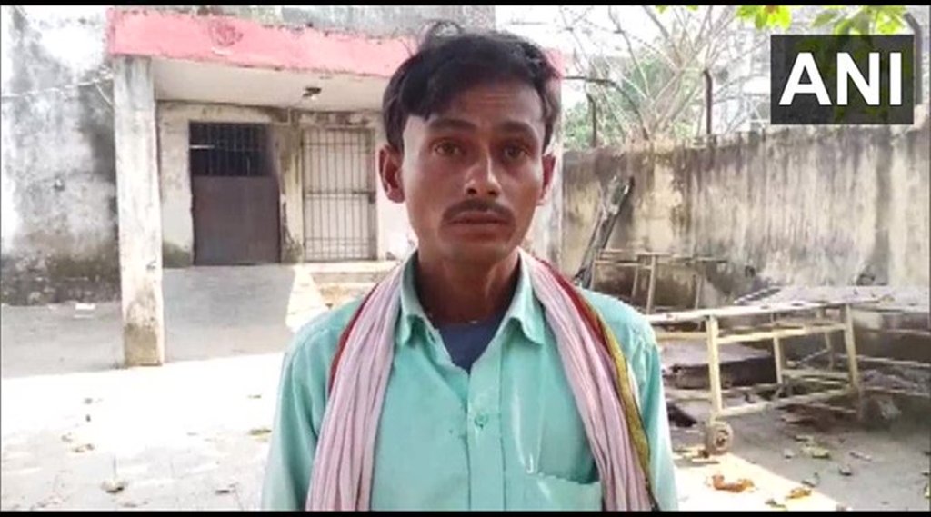 मृतक के बेटे रमेश सैनी की तस्वीर। फोटो- एएनआई ट्विटर हैंडल