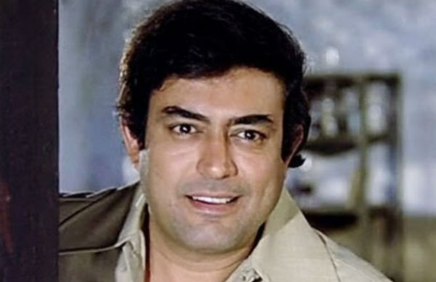किताब के अनुसार असल में संजीव चाहते थे कि हेमा शादी के बाद फिल्में छोड़ दें और हाउस वाइफ की तरह रहें।