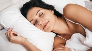 Laziness in getting up in the morning in cold weather? So do this asana on the bed itself