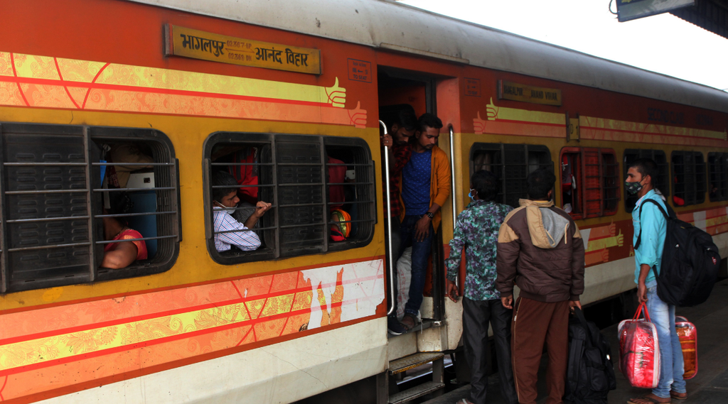 special trains, indian railways, irctc