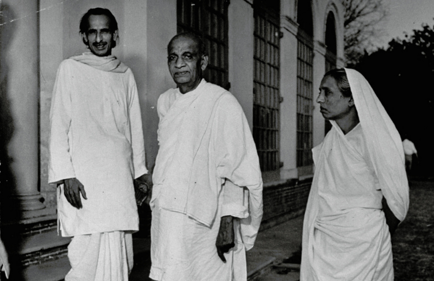 1936 में सोशलिस्ट लीडर जे बी कृपलानी से शादी करने वाली सुचेता भारत छोड़ो आंदोलन में शामिल हुईं थीं।