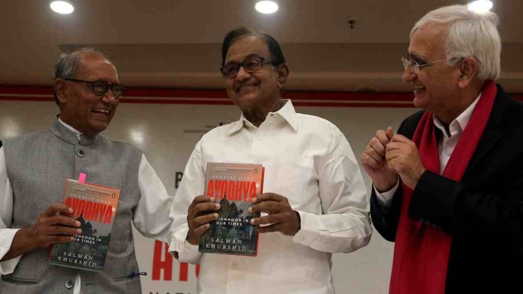 बुधवार को सलमान खुर्शीद की किताब का विमोचन होते ही इसमें लिखी गई कुछ लाइन को लेकर हंगामा मच गया। (एक्सप्रेस फोटो)