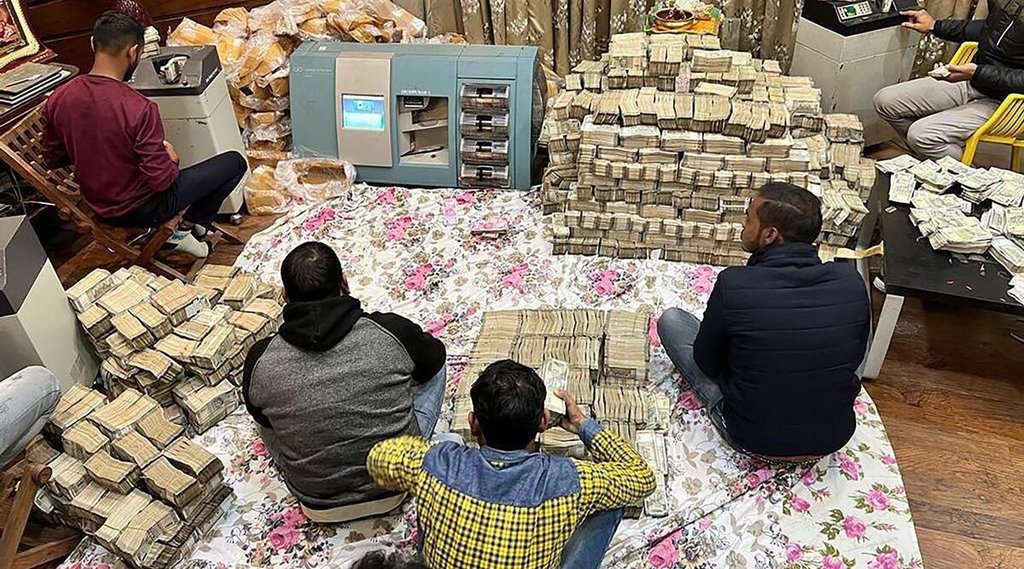 who is piyush jain, GST raid, it raid kanpur, kanpur tax raid