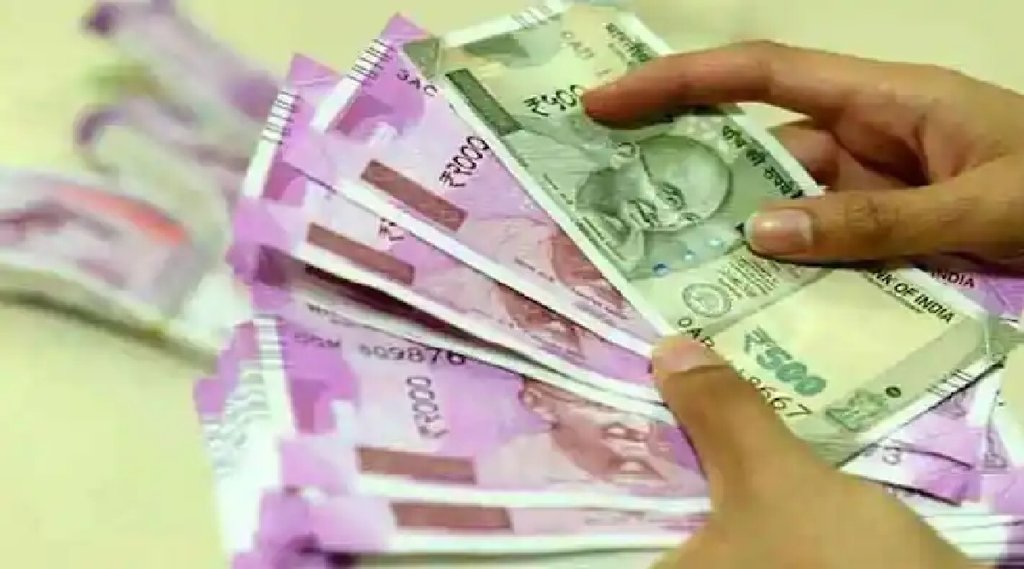 7th Pay Commission: केंद्रीय कर्मचारियों के सैलरी में होगा बड़ा इजाफा! केंद्र सरकार 2.18 लाख रुपये से अधिक के डीए का करेगी भुगतान (File Photo)
