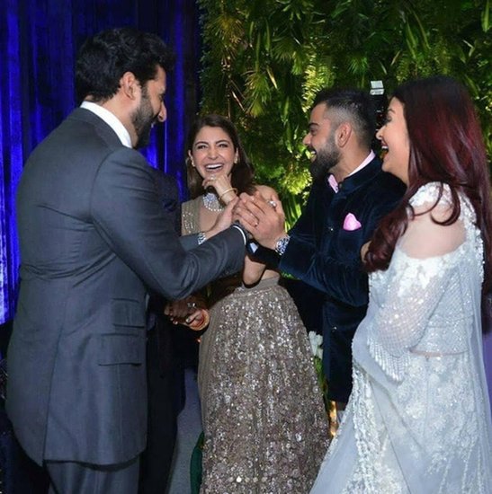 विराट कोहली और अनुष्का शर्मा के साथ ऐश्वर्या और अभिषेक।