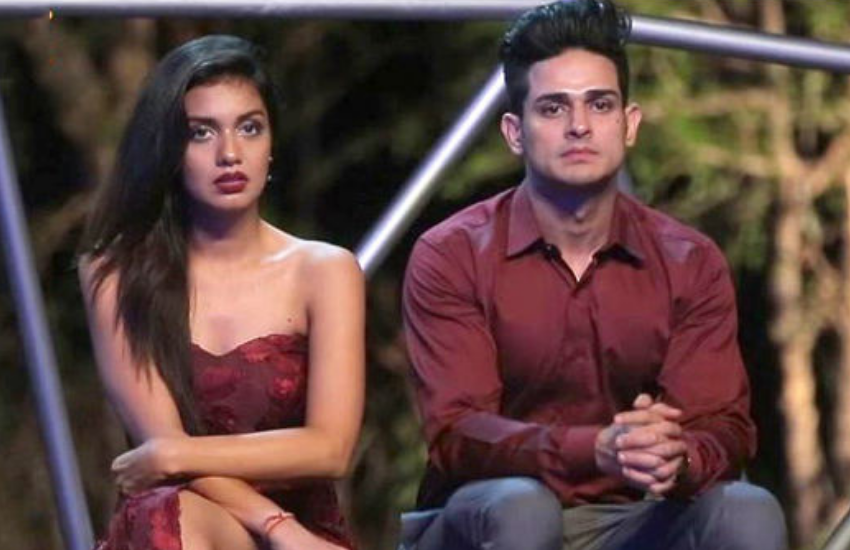 प्रियंक और दिव्या बिग बॉस में साथ आए थे और दोनों पहले से एक दूसरे के साथ रिलेशन में थे, लेकिन जब प्रियंक ई नजदीकियां एक्स रोडीज कंटेस्टेंट बेनाफषा सूनावाला से बढ़ने लगी तो दिव्या ने नेशनल टीवी पर एक टास्क के दौरान प्रियंक से ब्रेकअप कर लिया था।