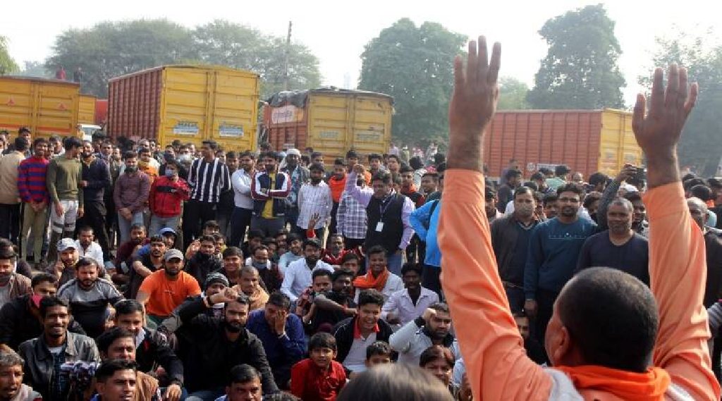 Gurugram, Slogans of Jai Shri Ram, Muslims, CM Khattar, Namaz not allowed in open