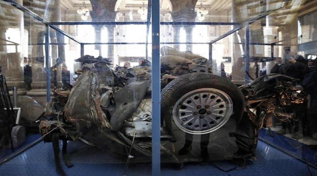 Mafia judge Giovanni Falcone’s car destroyed in Capaci bombing