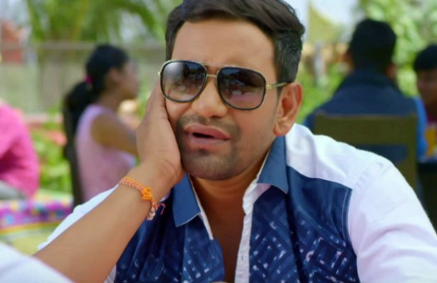 निरहुआ ने बताया था कि शादी के बाद ससुराल जाने पर लोगों के ताने और चिढ़ाने से बचने के लिए उन्होंने ऐसा किया।