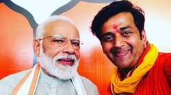 BJP के रवि किशन बोले- नरेंद्र मोदी पसीने से नहाते हैं, लालू यादव की बेटी का पलटवार- जो किसानों को कुचलते हैं वही ऐसी बात करते हैं