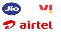 सस्ता पड़ता है सालाना रीचार्ज पैक, 1000 रुपए तक की कर सकते हैं सेविंग्स; जानें- Jio, Airtel और VI में किसके दाम सबसे बेस्ट?