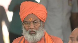 बीजेपी सांसद साक्षी महाराज बोले – अखिलेश यादव हमारे प्रिय लेकिन उन्हें अभी सीखने की जरूरत