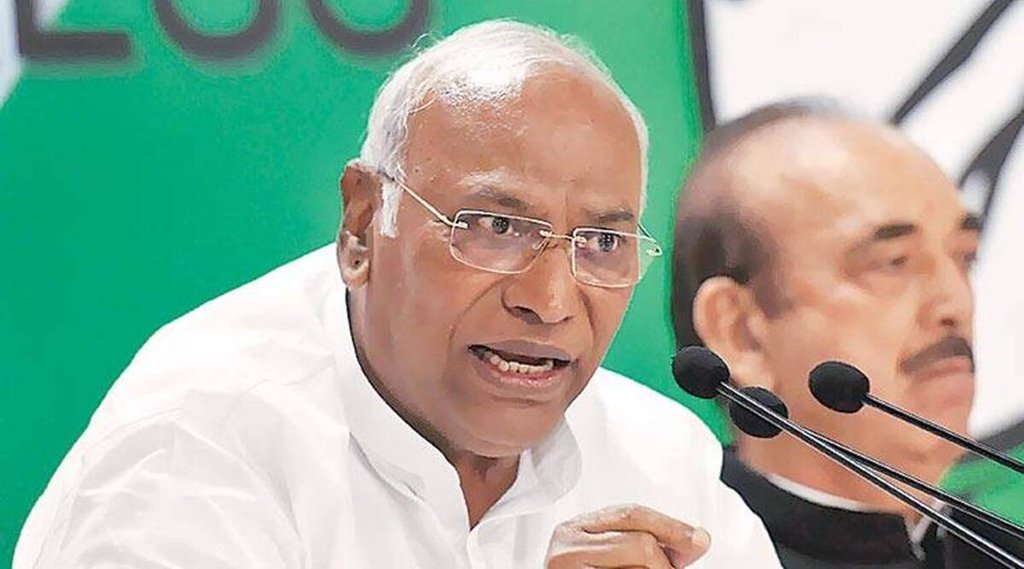 Senior Congress leader Mallikarjun Kharge Senior Congress leader Mallikarjun Kharge