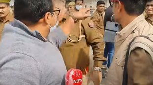UP Police, Journalist in UP, protest against unemployment