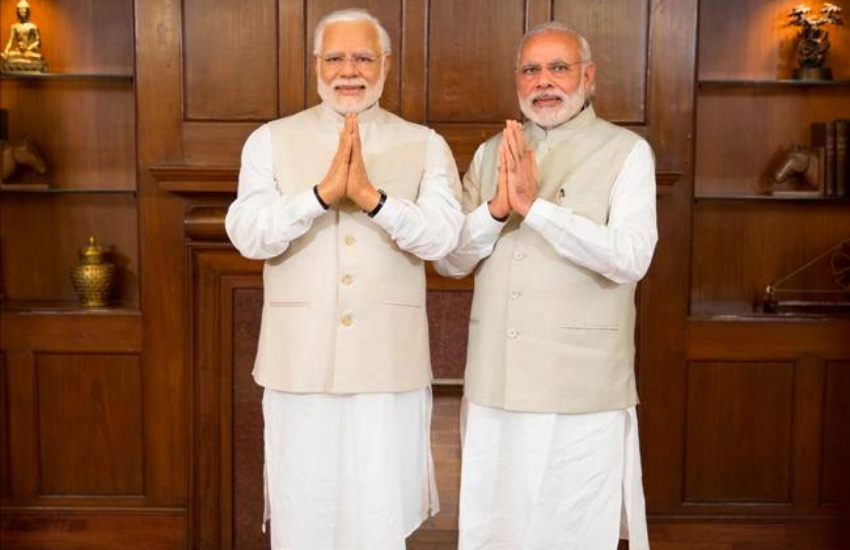 इंडिया टुडे को 13 सितंबर 2020 को दिए एक इंटरव्यू में मोदी ने बताया था कि उनकी जेब में आज भी एक रुपये तक नहीं होते हैं।