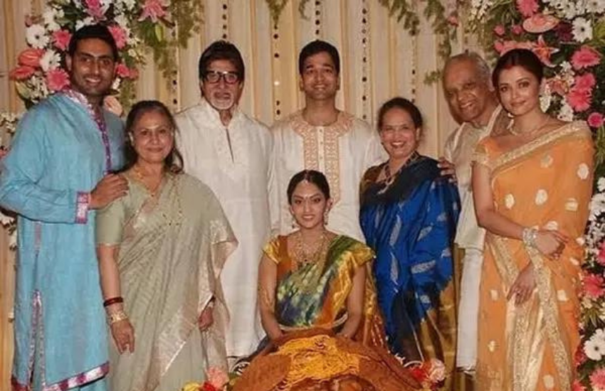 श्रीमा की गोद भराई में पूरा बच्चन परिवार शामिल हुआ था।