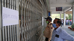 Bank Strike पर लाखों कर्मचारीः आज भी अटक सकता है आपका बैंकिंग से जुड़ा काम! जानें- क्यों हो रही हड़ताल?
