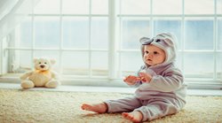 सर्दियों में बच्चों को इन कपड़ों से हो सकता है नुकसान, जानिए कैसे