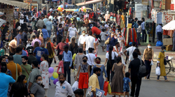 मुकेश अंबानी की Jio ने अक्टूबर में जोड़े 17.6 लाख नए कस्टमर, Airtel और VI को नुकसान